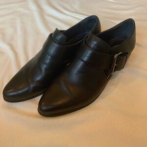 Tahari Loafers with cutouts